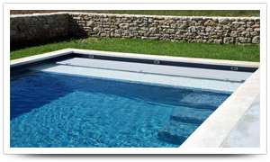 Concepteur piscine béton traditionnelle sur mesure