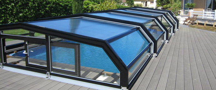 Abris bas ou plat de piscine en verre sécurite