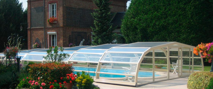 Abris intermédiare et médium pour piscine privée